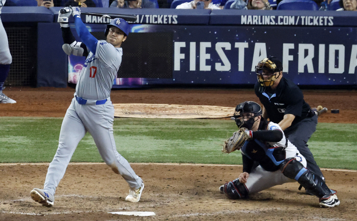 You said it was a 'moon landing class' achievement and it was less than 1 million? Otani 50-50 Home Run Ball, Cheaper Than Jersey No. 62' U.S. Media