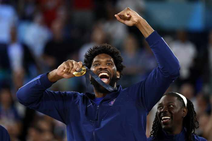 The era of 70 million a year has arrived. Joel Embiid Renews his 3-Year Extension  Annual Salary of 69 Million