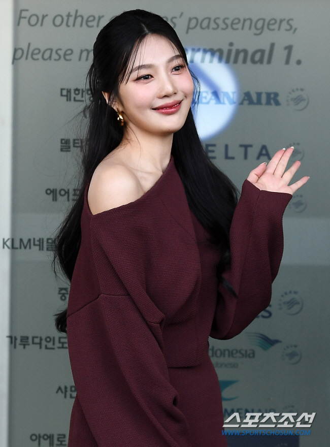 Red Velvet’s Joy in Talks to Renew Contract with SM Entertainment