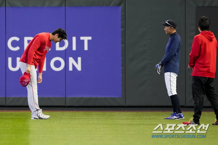 Ohtani visited on a teacher-like basis prior to his ML debut, '50 home run MVP after 20 wins in one season' 6 years ago, the expectation of a senior player was not lip service, but the reality 