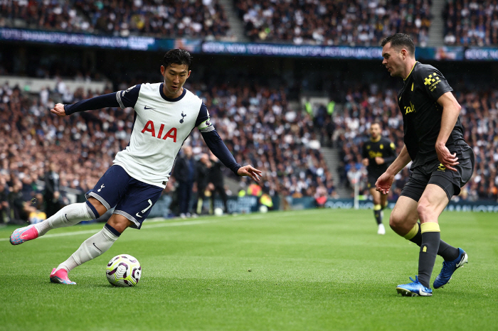 Tottenham 'EPL 122 goals  413 games in total' Do you ignore it? 'Living Legend' Son Heung-min is on the verge of leaving the worst humiliation!→'The captain's armband may be handed over to another player.'