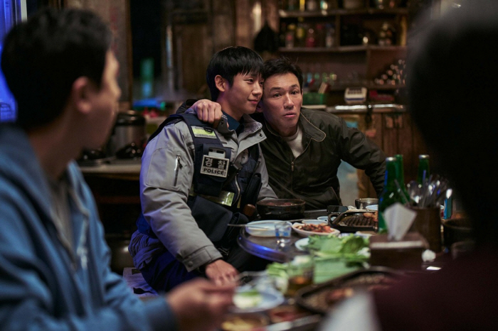 Director Ryu Seung-wan's difficult path, meaningful reason for the box office success of 'Veteran 2' 