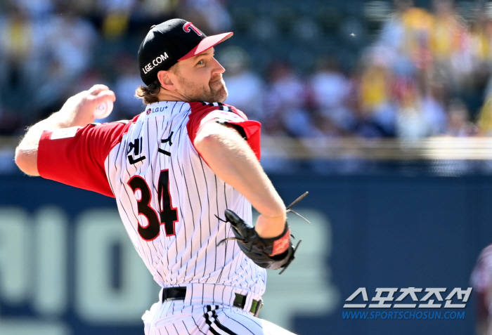 'I kept third place.' 'Jun PO Magic Number 1'. Megatwinspo LG won 9-5. Doosan is now in fourth place, too. 