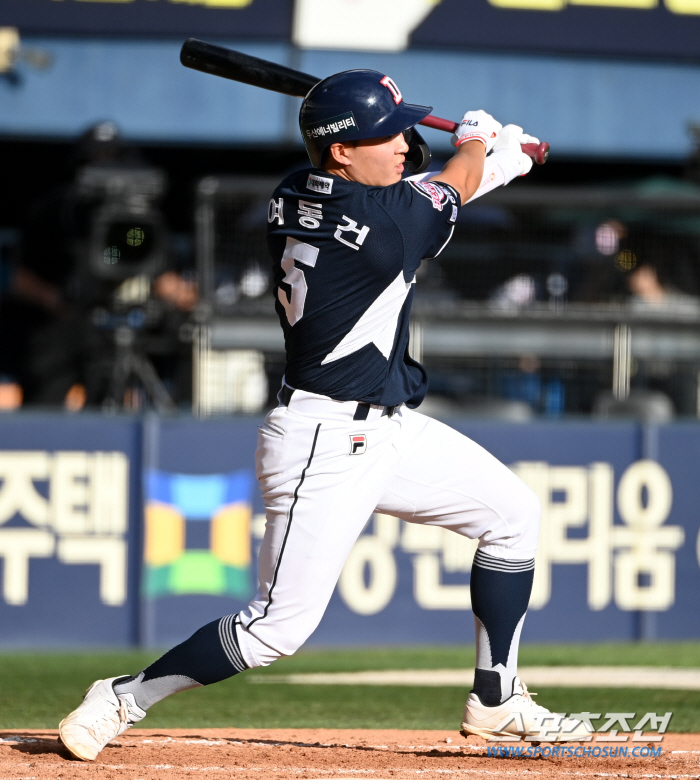 'I kept third place.' 'Jun PO Magic Number 1'. Megatwinspo LG won 9-5. Doosan is now in fourth place, too. 