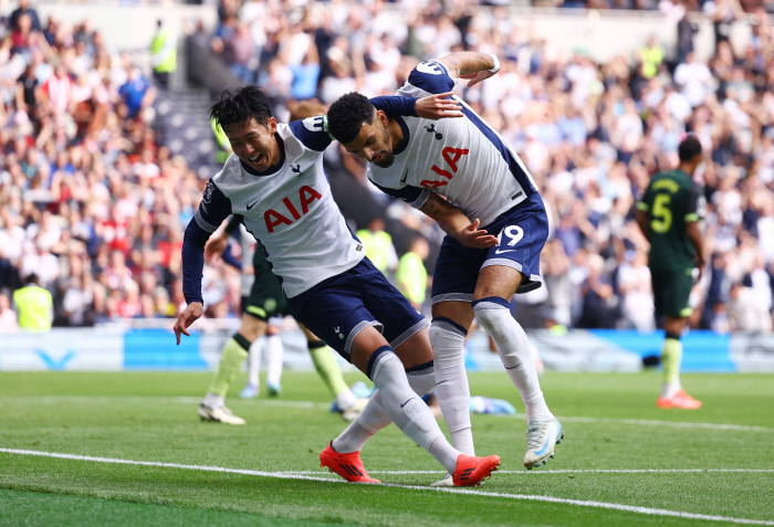 I wrote history again! Son Heung-min ranks 18th in EPL's total assistance...Tottenham's greatest help ever was 'Just two steps'