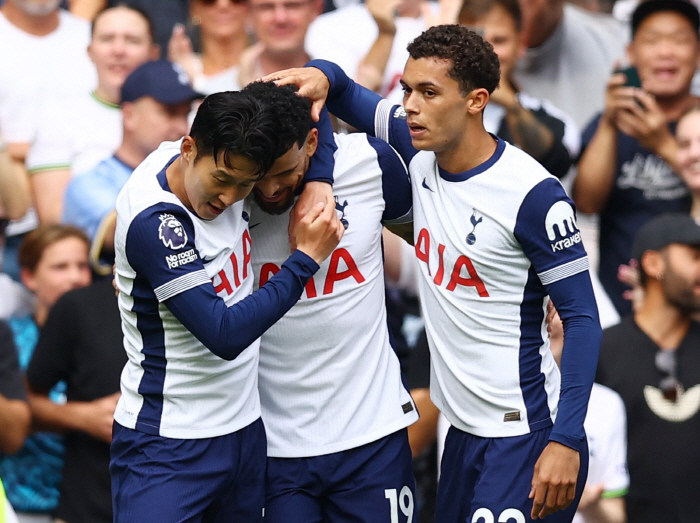 'Multi-help explosion  MOTM' Son Heung-min is crazy! It flew...Tottenham Wins 3-1 Over Brentford → Ranked 18th in EPL's All-Time Help