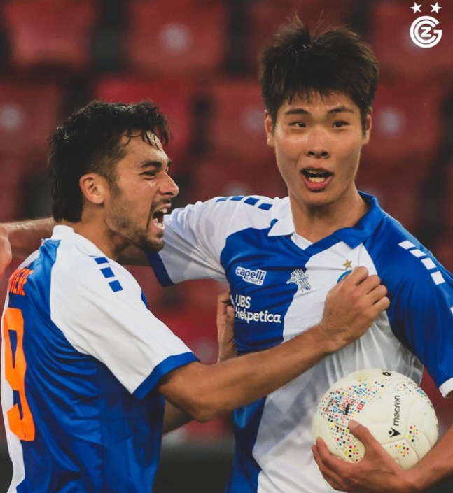 The next generation ST Lee Young-joon scored his second goal of the season against Cervet  the highest rating...Team A's front line, come to mind as an alternative