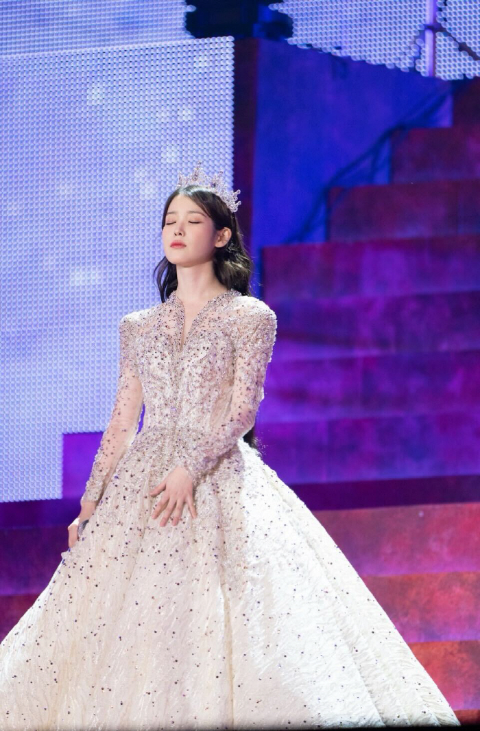 IU Celebrates 100th Solo Concert with Historic Encore Performance at Seoul World Cup Stadium