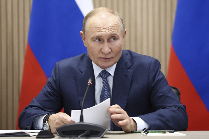 Putin on Russia's Population Decline'Having Sex During Work Break'