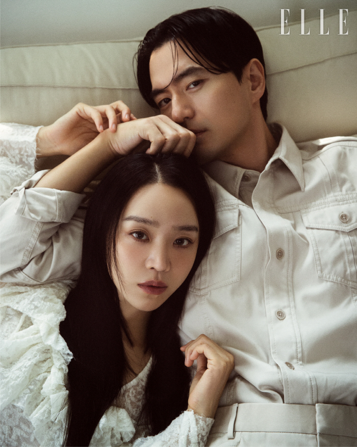 Shin Hye-sun ♥ Lee Jin-wook's first couple photo shoot, 'We get very close through the work.'