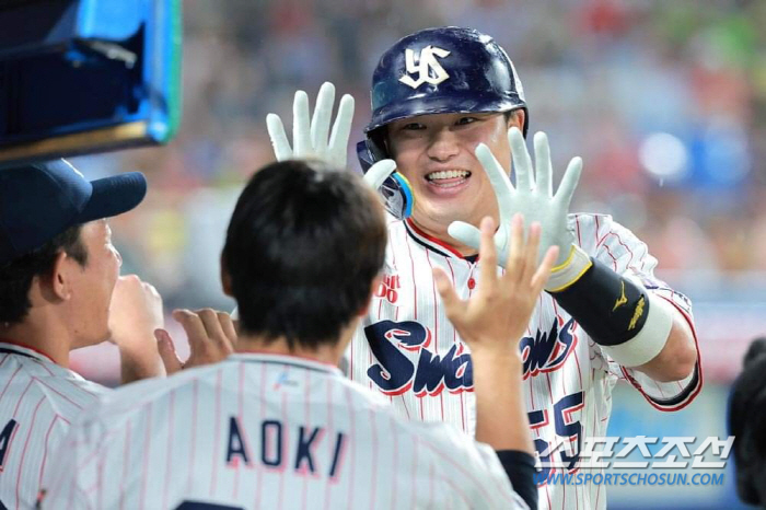 9 home runs in 13 games'Monster'Murakami's 223 home runs, a new record in his 7th year beyond Kiyohara 