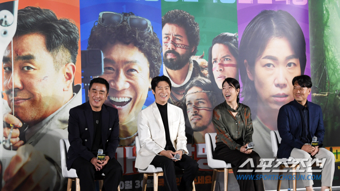  Films full of laughter 'Amazon Hwal Myung-soo' at the production briefing session