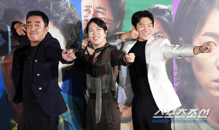  Ryu Seung-ryong, Yeom Hye-ran, Jin Sun-gyu, 'Laughing Jung Jo-jun'