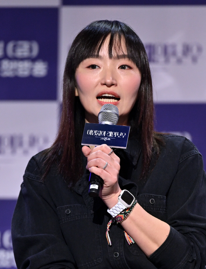 'Rainbow'PD'Lee Young Ji's MC pick? 'An artist who shows off his colors well among all MCs'