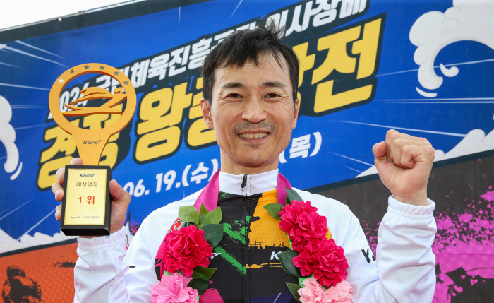 Correction Veteran Baekjeon Kim Min-cheon has opened his second heyday!