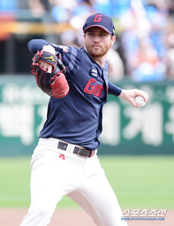 Attention! Kim Do-young meets a natural enemy in Busan with a batting average of 0.125'? As scheduled' 