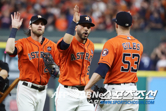 'Had a wonderful two years in Japan' The ML's 107-homer hitter retired this year with a record of '8 hits-2 RBIs' and an annual salary of KRW 2 billion (Min Chang-ki's Japanese baseball)