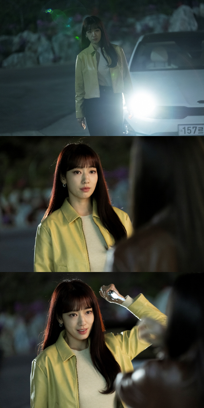 'Devil' Park Shin-hye, who are you going to kill this time..a grim look with a knife ('Judge from hell')