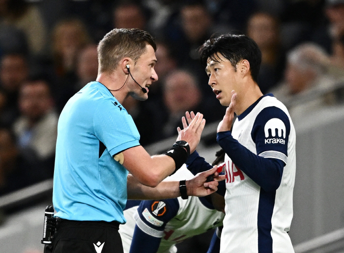 'Is it really okay' Son Heung-min, who collapsed in the end, has an A-match in October directly in the locker room, not on the bench