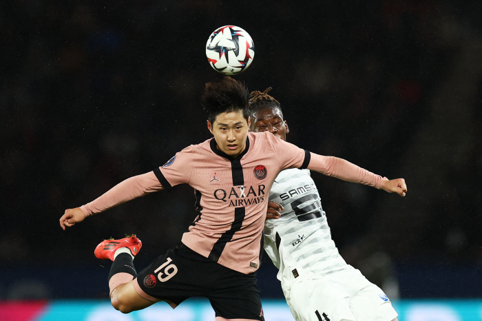 '3rd goal already'Lee Kang-in is really crazy, he flew completely...Director Enrique's all-time rave reviews 'It was really special'→PSG overpowered Ren 3-1''No. 1 in the league'