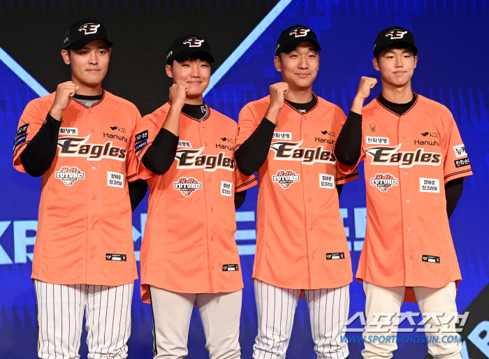 'Jung Woo-ju 500 million - Kim Min-gyu 160 million' Hanwha completes contracts for 11 rookies 