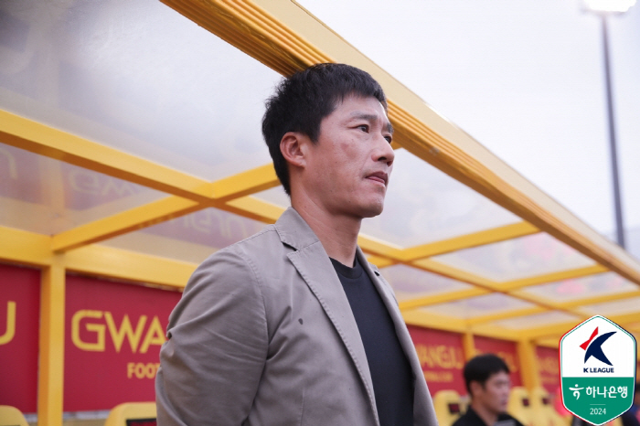  Director Lee Jung-hyo's remarks 'Is the World Cup important? Renovation, it's much better to take this opportunity to rip it all open and fix it.'