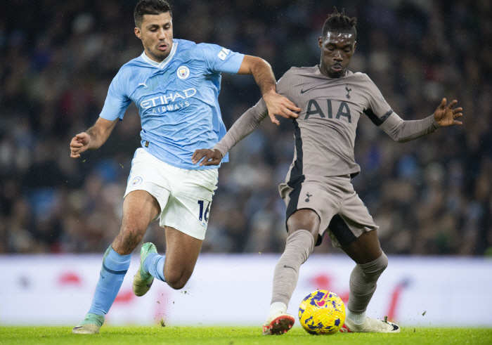 Worst of the worst, eventually out of season...Rodri's cruciate ligament  meniscus rupture → Man City championship competition red light