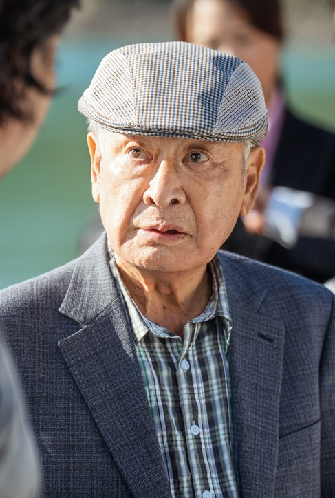 '89 years old'Lee Soon-jae fell as an actor who overpowered himself, but on the road → What should I do with my toilet's mistake('Sound of nonsense')