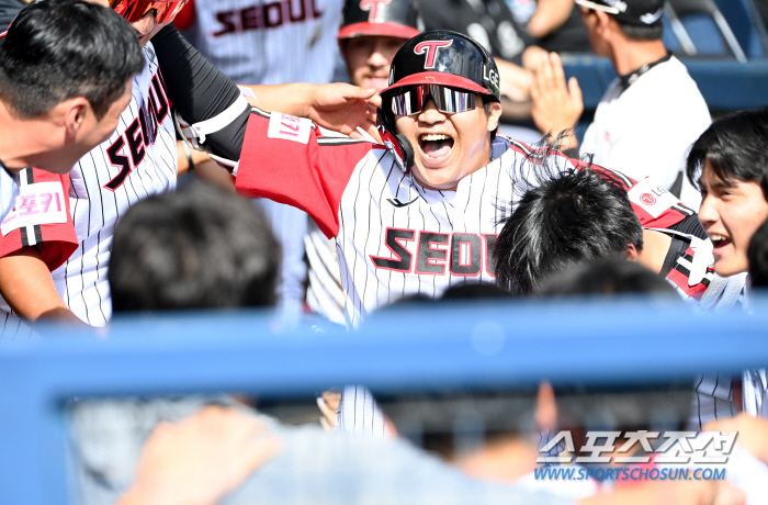 LG's youngest at 24 years old with 100 RBIs... 'I found the 4th of the dynasty. The final game ended with two home runs, six RBIs and 101 RBIs. Yeolryang succeeded in using him early 4 times 