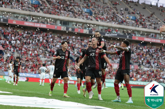 'Solver Ilyuchenko's 14th goal'FC Seoul beat Suwon FC 1-0 in front of'Choi Dae-jung'4th place Pohang in a score tie'