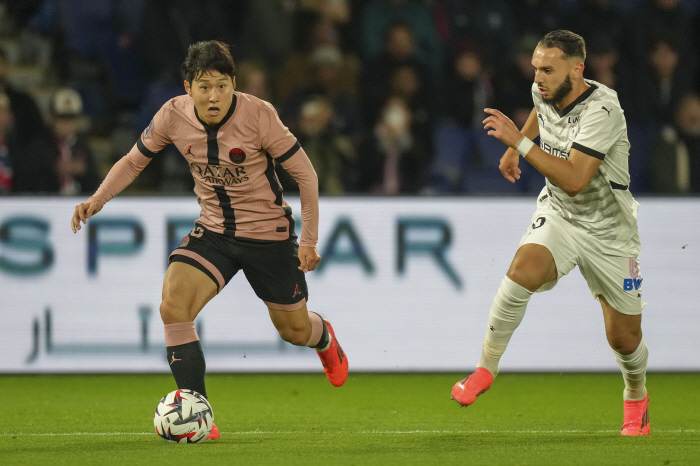 'You're qualified to run!''Playing in all positions'→Will Enrique be unfair again? Lee Kang-in's rave reviews...'There's a good chance he'll start against Arsenal.'