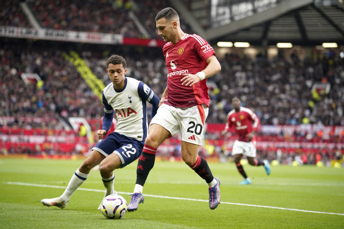 'Captain Son Heung-min is out of shock'→ If there was even SON, it would have been a disaster! Tottenham's 'Bruno exit' vs Manchester United 3-0 victory...the first league win of the season