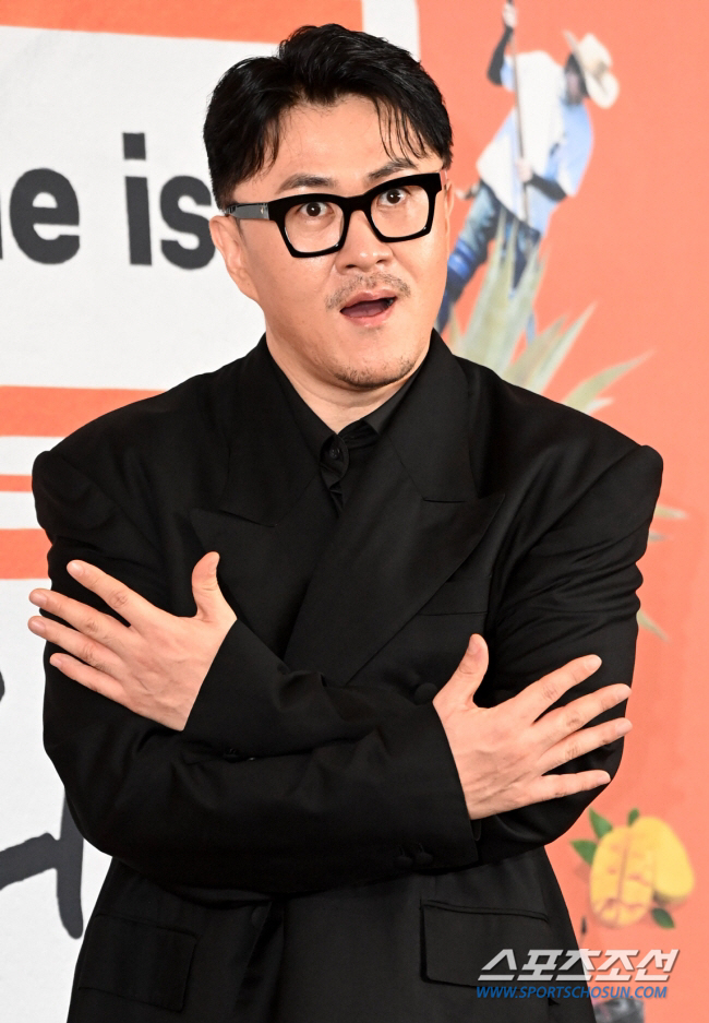 Defconn denies dating Song Hae-na and 'My girl, where's a kid who looks like me?' ('Trade secret')