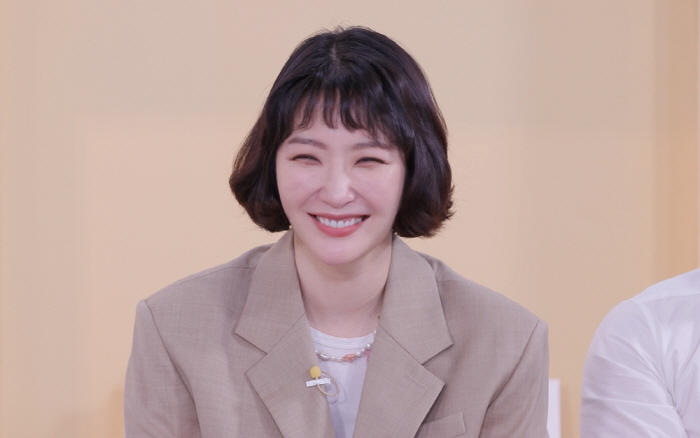 Kim Saerom Reveals His Intent After 8 Years of Divorce With Famous Chef 'I Want to Get Married' ('I'm alone now')