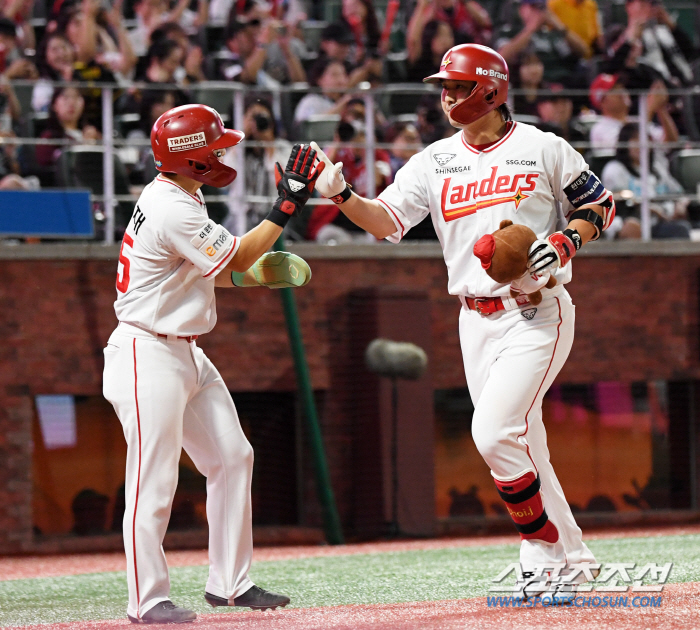 'That's why Choi Jeong is a star' A game where you have to win with your life, Chun Geum's first two-run shot'Piercing blocked blood' 