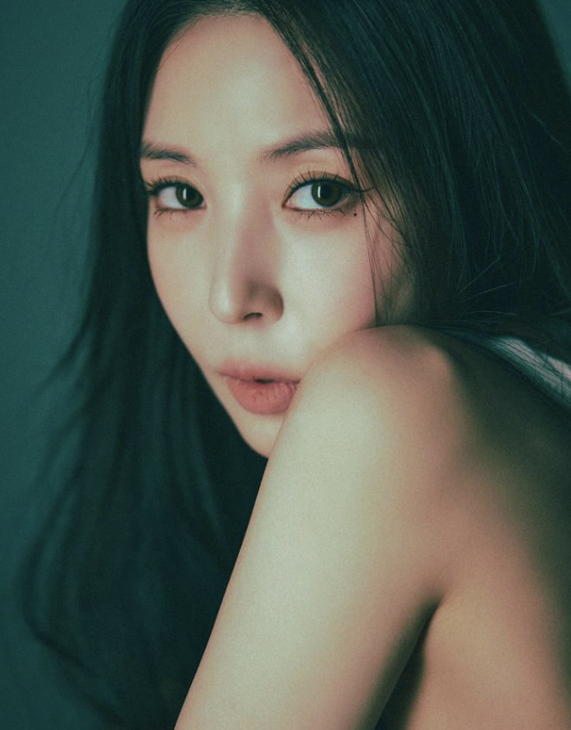 BoA Returns to Social Media, Announces 24th Anniversary Tour