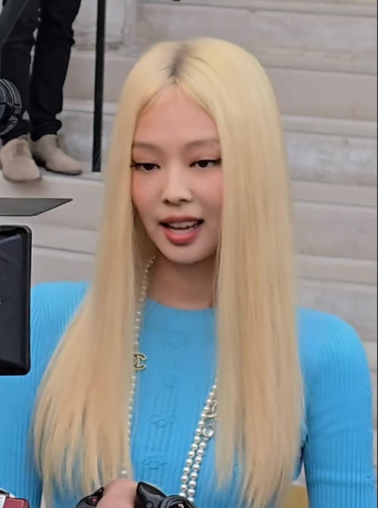 CHANEL GIRL'JENNIE, super-mini hot pants with extreme blonde hair