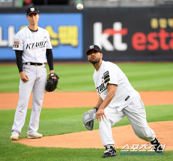  Jeon Taepung 'Ball that fits the body from the ball game'