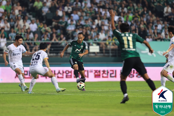  Jeonbuk, which aims to win 2nd consecutive group qualifying round, will make a rotation lineup against Muangtong. Thiago, Moon Sun-min, and Kim Chang-hoon will join the three-top team