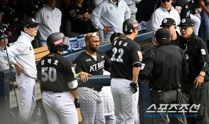 Director Lee Kang-chul, who was angry at the reversal of the video review of 'Jang Sung-woo come in', instructed the withdrawal of the first at-bat  'Super nervous from the beginning' 