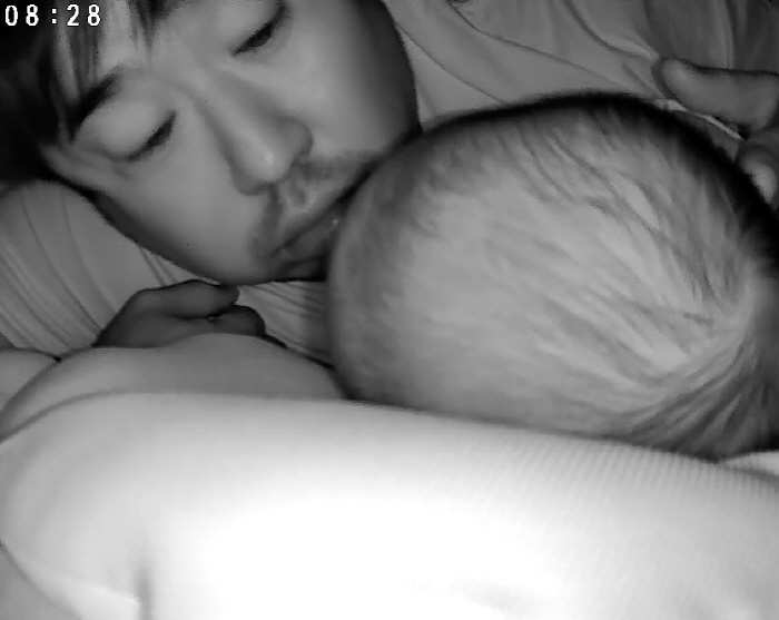 ''Lee Eun-hyung ♥' Kang Jae-joon is taking care of his child at 2 a.m. SOS'I think I can sleep better'