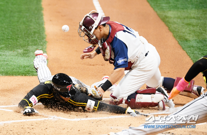 'Autumn baseball for the sixth consecutive year since joining the club. I think it's a blessing.' Dream of becoming a 24-year-old, 100-run fourth hitter 'I want to play baseball every fall until I turn 40.''