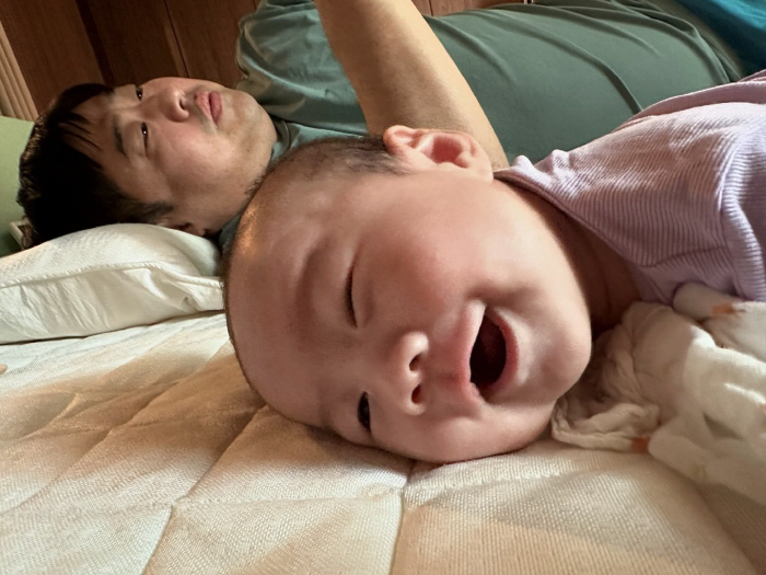 ''Lee Eun-hyung ♥' Kang Jae-jun, 60 days old, it's not easy to raise children all night '7 a.m. '