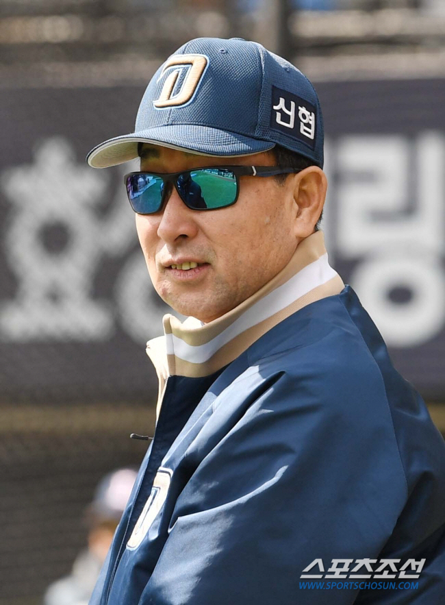  Hanwha coach Kang Dong-woo's representation Kim Min-ho is recruited as a batting coach for the first team