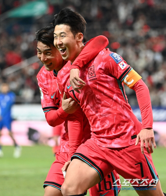 'Hamstring' Son Heung-min excluded from the call-up of the A-team'Direct Communication'Director Hong Myung-bo'Captain'Decision to protect → Hong Hyun-seok's replacement