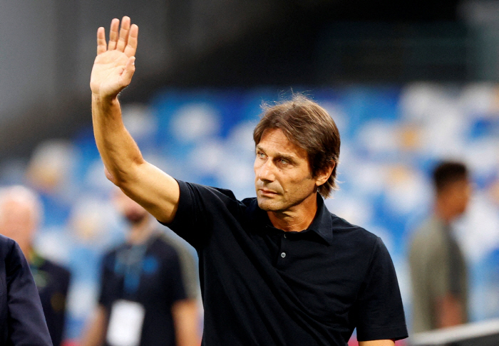 'The problem was Tottenham as expected' Conte, who is a mastermind, was selected as the coach of the month in September, based in Naples