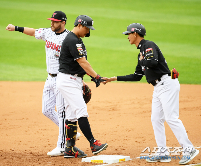 ''Heartache is over' Hwang Jae-gyun, silence is overNo hit in 9 at-bats → A timely hit in first place 