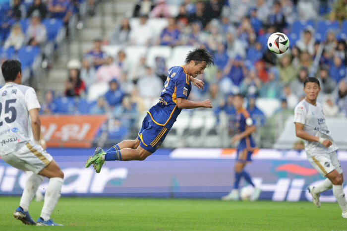 'Ko Seung-beom → Yago consecutive goals'Ulsan wins 2-1 against Gimcheon for the third consecutive year'2nd place'