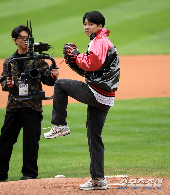  Lee Seung-gi 'Baseball outing'