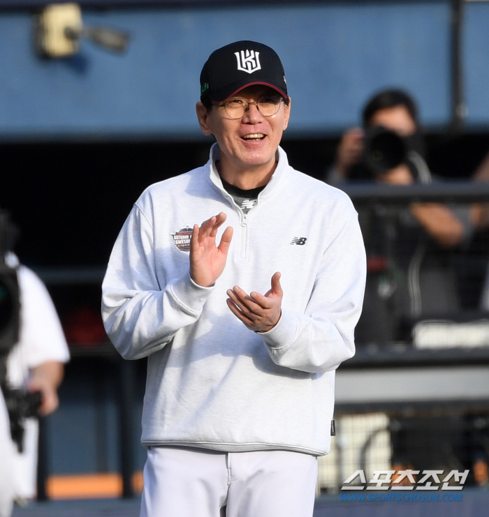 ''You were already drawing the future' Director Lee Kang-chul's winning pitcher 'Benjamin for Game 3' 